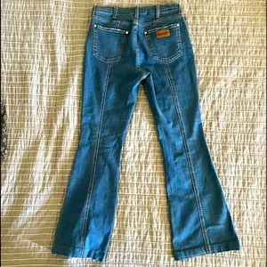 Wrangler Fly High Flare Color  Light Denim Wash Size 29 length hemmed to 30